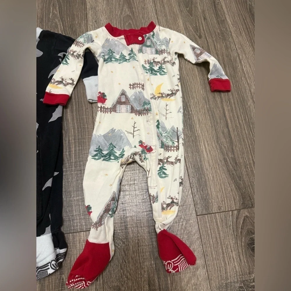 Burt’s Bees Baby Sleepers Footie Pajamas Halloween Christmas 0-6 Months